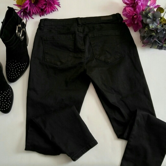 💎NWOT BLANKNYC Black Intro Studded Jeans - Picture 6 of 7